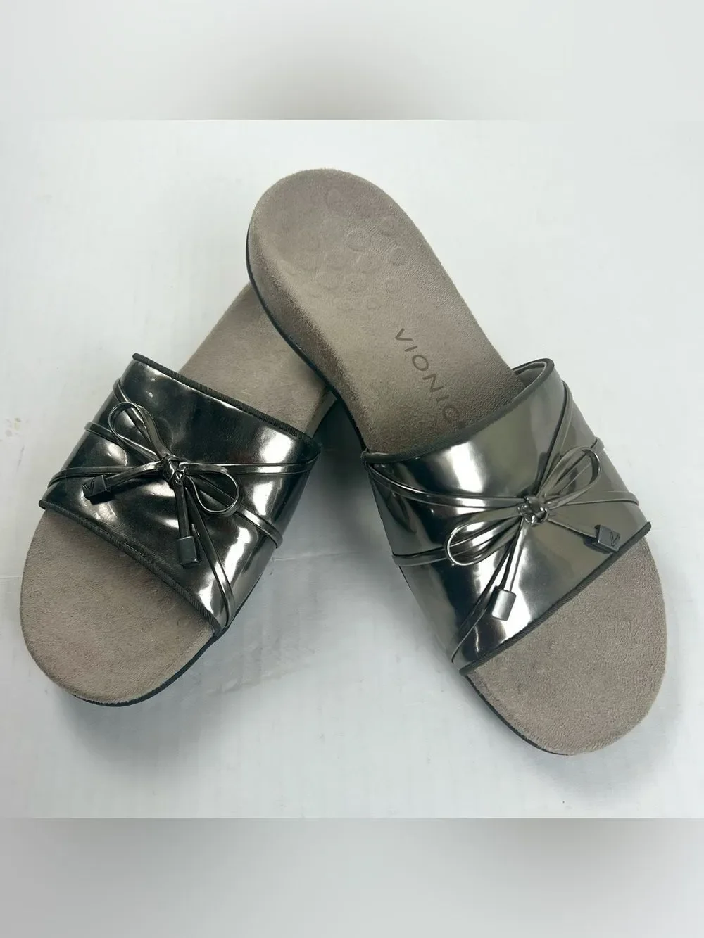 Vionic Bella Orthotic Sandals with Bow